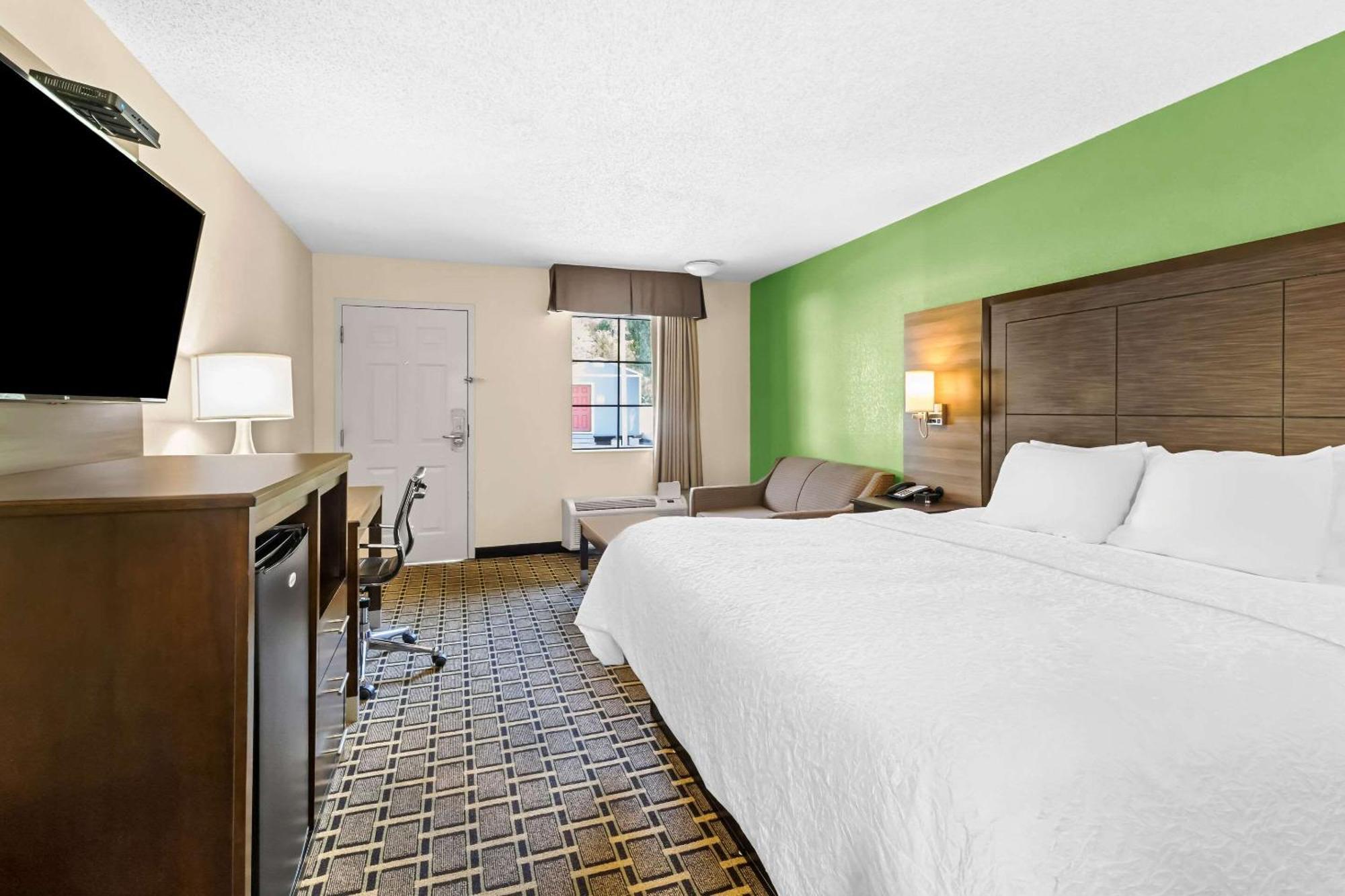 Econo Lodge Russellville Kültér fotó
