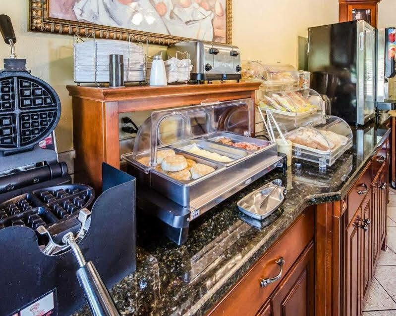 Econo Lodge Russellville Kültér fotó