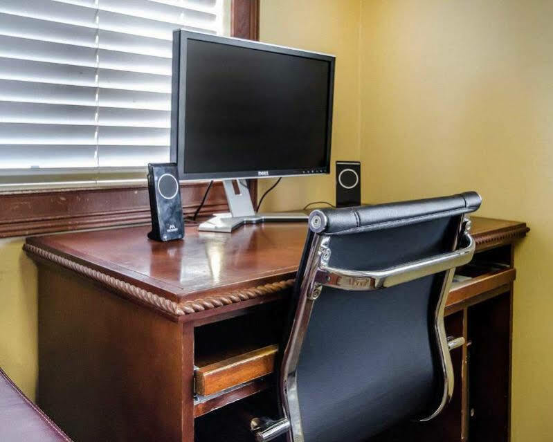 Econo Lodge Russellville Kültér fotó